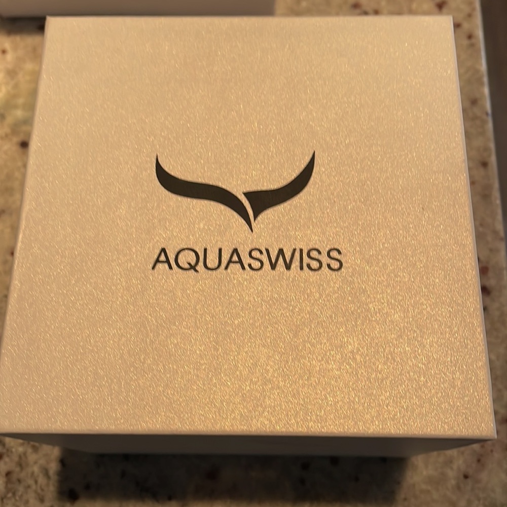 Aquaswiss Watch - Picture 2 of 2